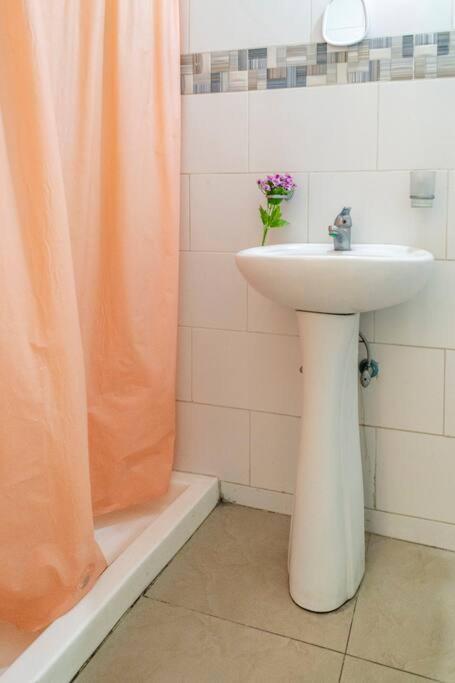 Habitacion Cerca Al Mar Y Zona Colonial ซานโตโดมิงโก ภายนอก รูปภาพ